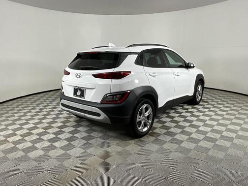 Lunar White 2023 Hyundai KONA SEL