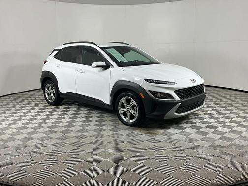 Lunar White 2023 Hyundai KONA SEL