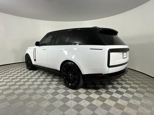 White 2024 Land Rover Range Rover P530 SE