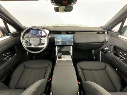 2026 Land Rover Range Rover P400 SE