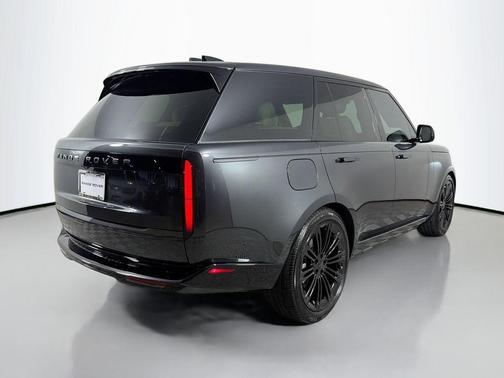Gray 2026 Land Rover Range Rover P400 SE