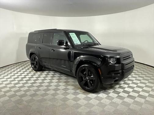 2023 Land Rover Defender 130 X-Dynamic SE