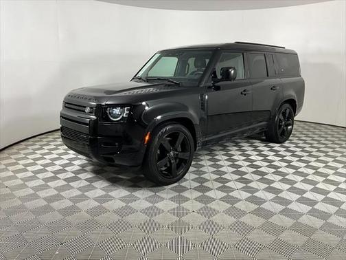 2023 Land Rover Defender 130 X-Dynamic SE
