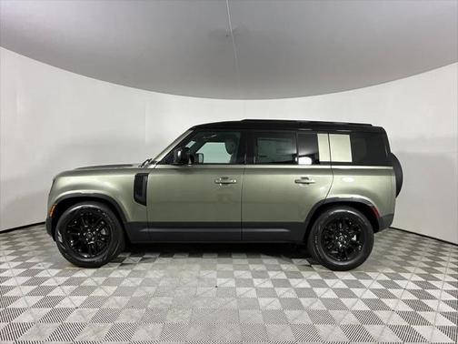 2025 Land Rover Defender 110 P300