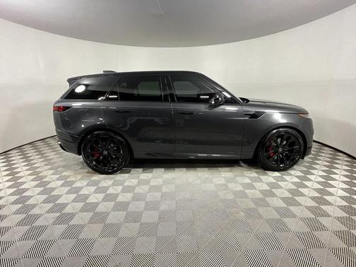 2023 Land Rover Range Rover Sport SE