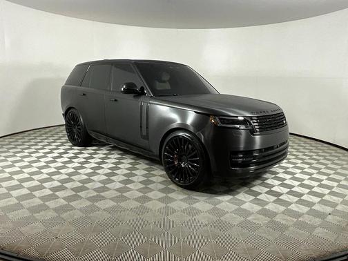 2025 Land Rover Range Rover P530 SE