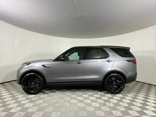 2025 Land Rover Discovery P300 S