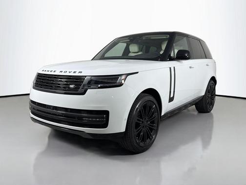 Fuji White 2026 Land Rover Range Rover P400 SE