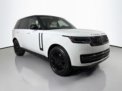 Fuji White 2026 Land Rover Range Rover P400 SE