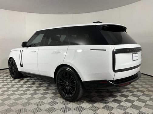 2023 Land Rover Range Rover P400 SE