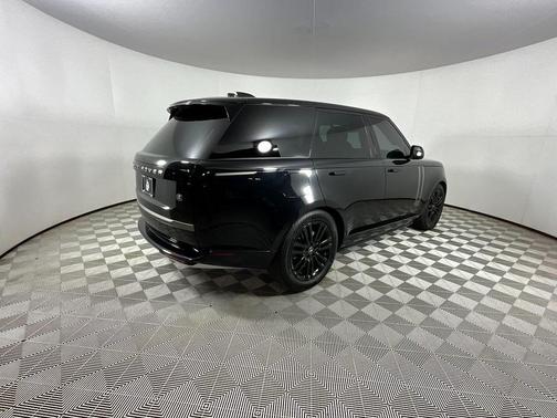2023 Land Rover Range Rover P530 SE
