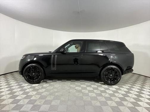 2025 Land Rover Range Rover P530 SE