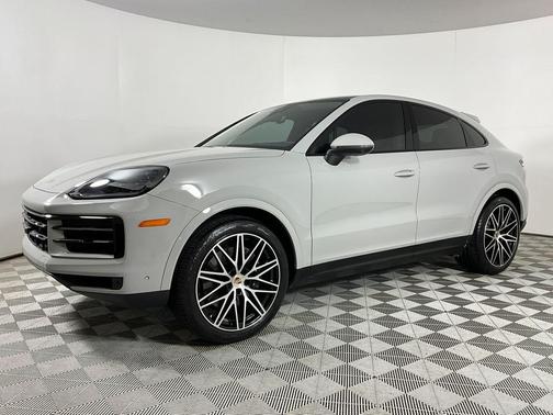 Dolomite Silver Metallic 2025 Porsche Cayenne Cayenne