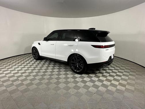 2024 Land Rover Range Rover Sport SE