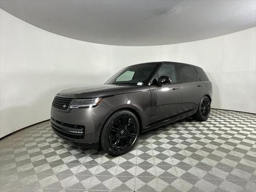 2025 Land Rover Range Rover P400 SE 7 Seat