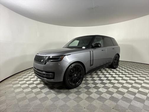 2025 Land Rover Range Rover P530 SE