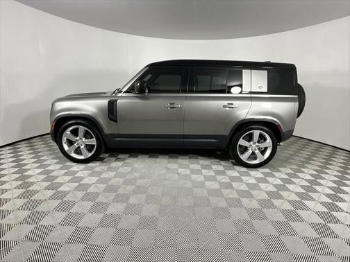 2024 Land Rover Defender 110 P500 SE