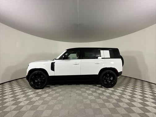 2025 Land Rover Defender X-Dynamic SE