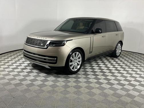 2025 Land Rover Range Rover P400 SE 7 Seat