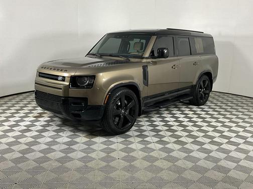 2025 Land Rover Defender 130 P400 X-Dynamic SE