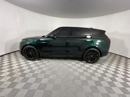 British Racing Green SV Bespoke Ultra Met Gloss 2025 Land Rover Range Rover Sport Autobiography