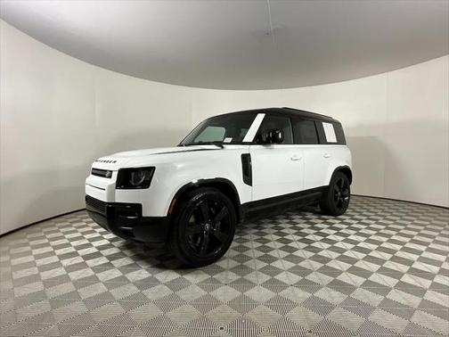 2025 Land Rover Defender 110 P400 X-Dynamic SE