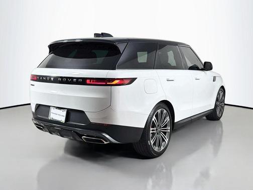 White 2025 Land Rover Range Rover Sport SE