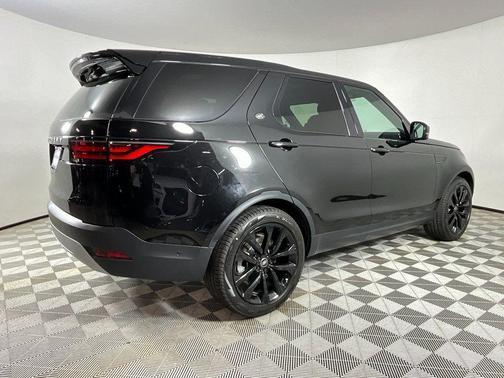 2026 Land Rover Discovery S