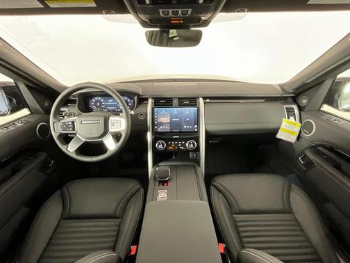2026 Land Rover Discovery S