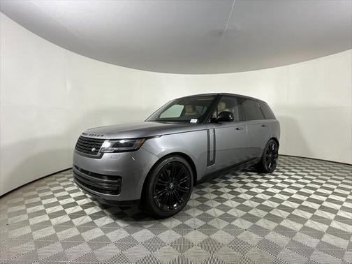 2025 Land Rover Range Rover P400 SE