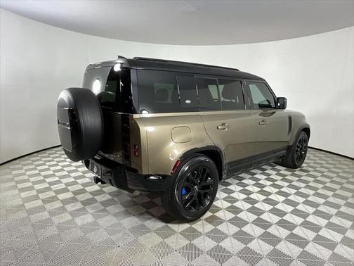 2022 Land Rover Defender 110 X-Dynamic HSE
