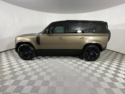 2022 Land Rover Defender 110 X-Dynamic HSE