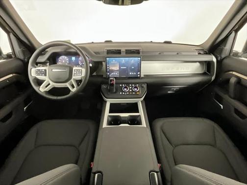 2025 Land Rover Defender 110 P300