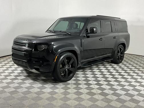 2025 Land Rover Defender V8