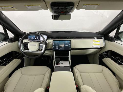 Fuji White 2026 Land Rover Range Rover P530 SE 7 Seat