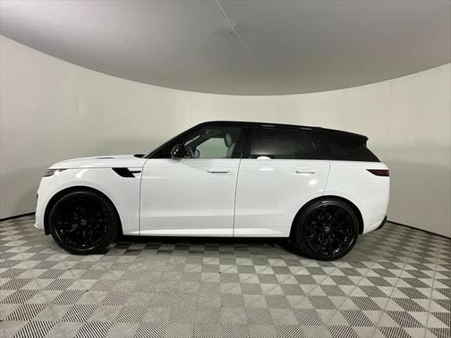 2025 Land Rover Range Rover Sport SE