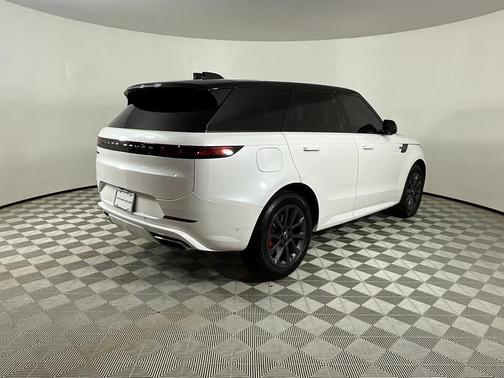 2024 Land Rover Range Rover Sport SE