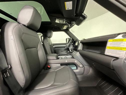 2026 Land Rover Defender P300 S