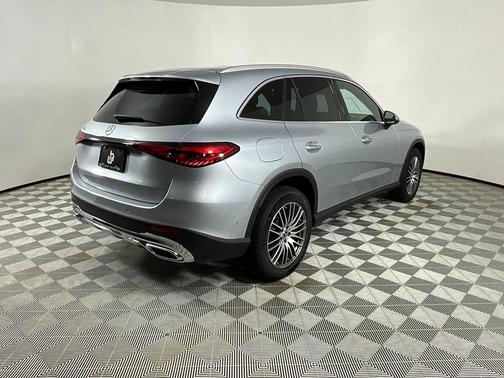 2025 Mercedes-Benz GLC 300 Base