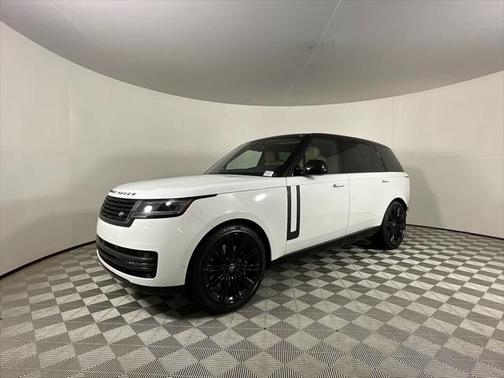 2025 Land Rover Range Rover P530 SE 7 Seat