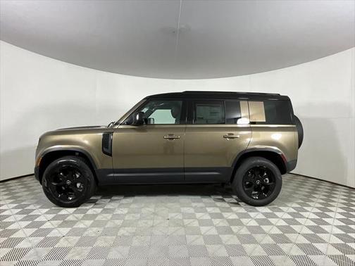 2025 Land Rover Defender 110 P400 S