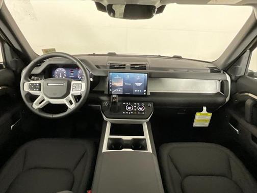 2025 Land Rover Defender 110 P400 S