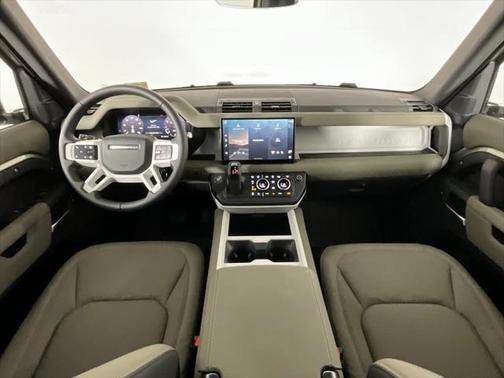 2025 Land Rover Defender X-Dynamic SE