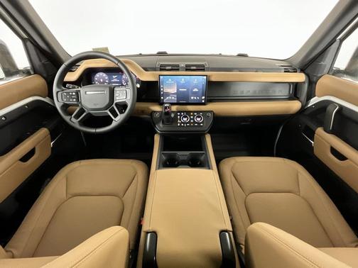 2025 Land Rover Defender 110 P400 S