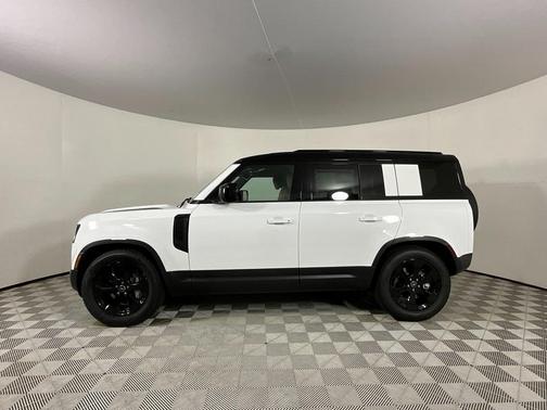2025 Land Rover Defender 110 P400 S