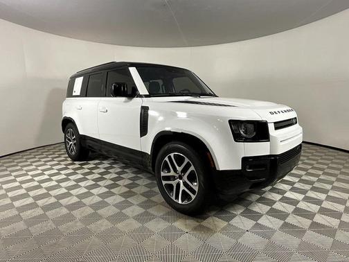 2022 Land Rover Defender 110 X-Dynamic SE