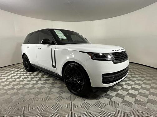 2025 Land Rover Range Rover P530 SE