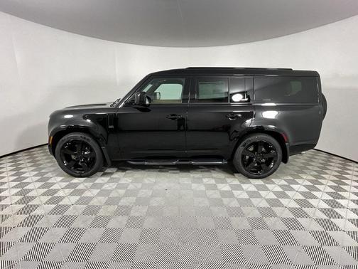 2026 Land Rover Defender V8