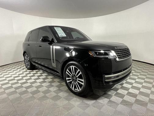 2023 Land Rover Range Rover P530 SE