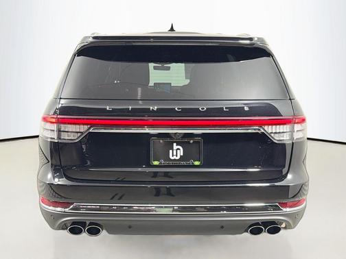 Infinite Black Metallic Clearcoat 2023 Lincoln Aviator Reserve